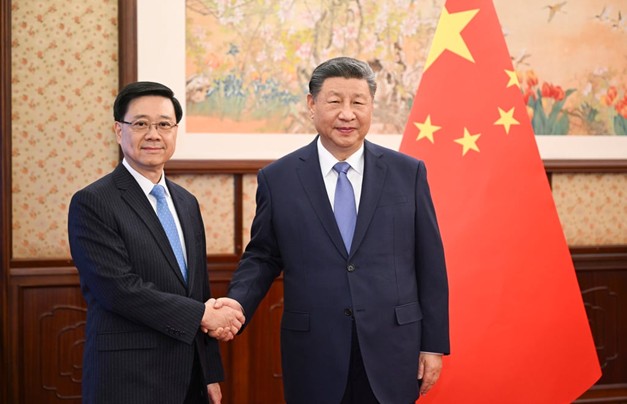 John Lee van Hongkong ontmoet Xi Jinping